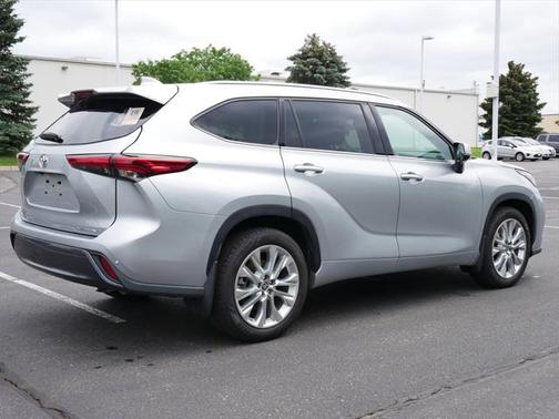 2022 Toyota Highlander Limited