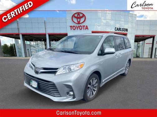2020 Toyota Sienna XLE