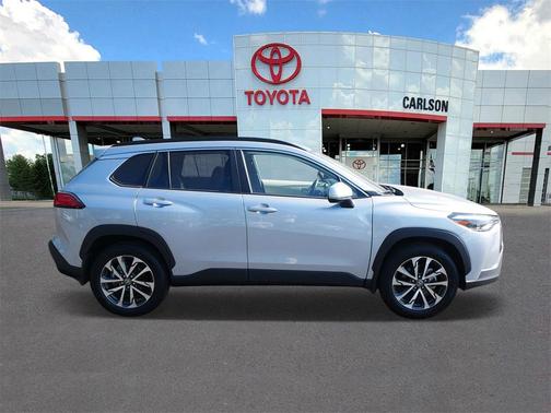 2023 Toyota Corolla Cross XLE