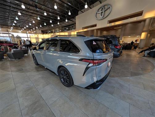 2024 Toyota Sienna XSE 7 Passenger