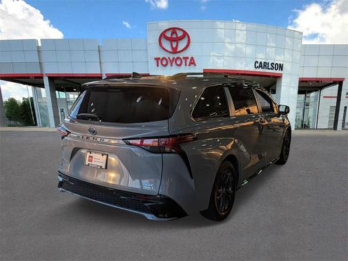 2024 Toyota Sienna XSE 7 Passenger
