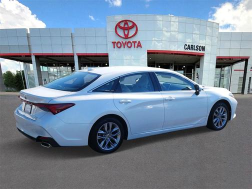 2021 Toyota Avalon XLE