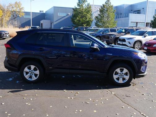 2020 Toyota RAV4 Hybrid XLE