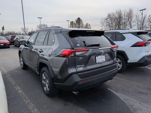 2025 Toyota RAV4 Hybrid XLE