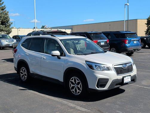 Crystal White Pearl 2020 Subaru Forester Premium