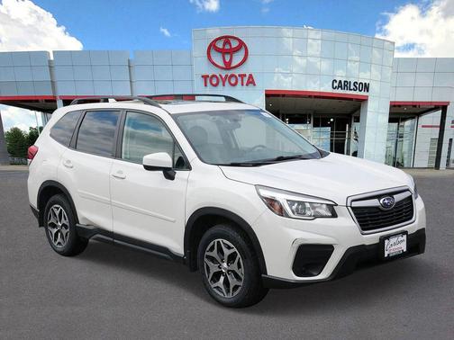 Crystal White Pearl 2020 Subaru Forester Premium