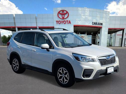 Crystal White Pearl 2020 Subaru Forester Premium