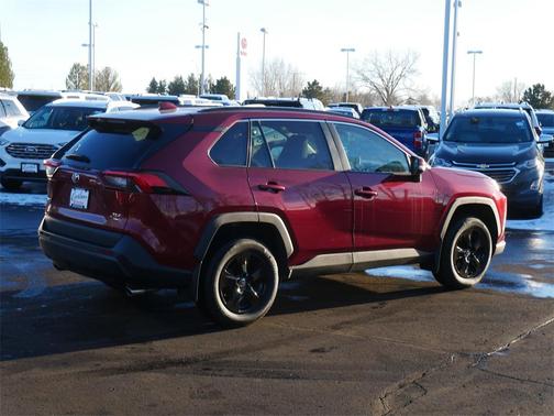 2022 Toyota RAV4 XLE