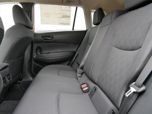 2025 Toyota Corolla Cross LE