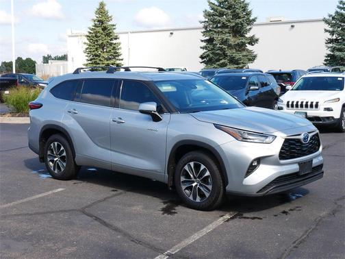 2021 Toyota Highlander Hybrid XLE