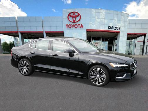 2022 Volvo S60 Recharge Plug-In Hybrid T8 Inscription