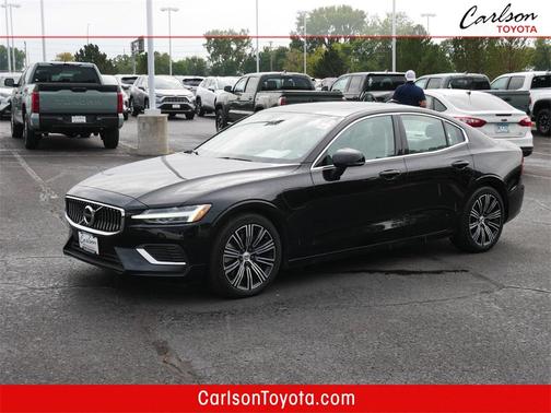 2022 Volvo S60 Recharge Plug-In Hybrid T8 Inscription
