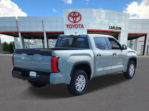 Lunar 2026 Toyota Tundra SR5