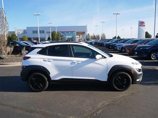 2023 Hyundai KONA SEL