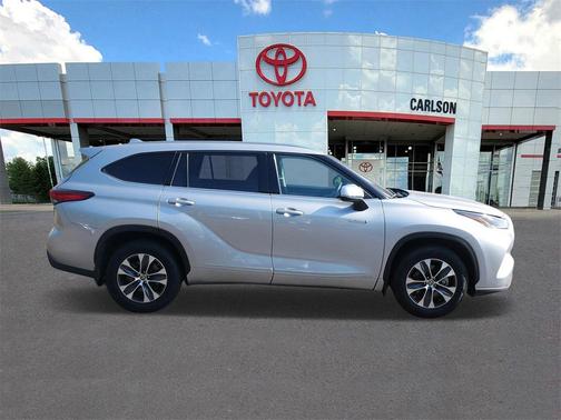 2021 Toyota Highlander Hybrid XLE