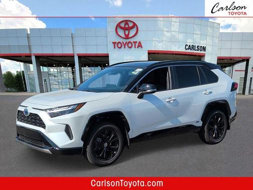 Wind Chill Pearl/Midnight Black Metallic 2024 Toyota RAV4 Hybrid SE