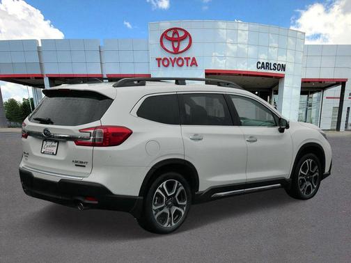 Crystal White Pearl 2023 Subaru Ascent Touring 7-Passenger