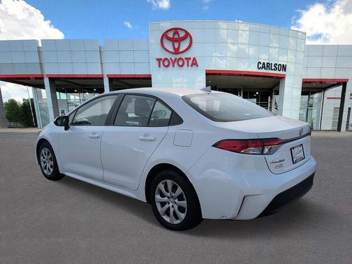 Ice Cap 2025 Toyota Corolla LE