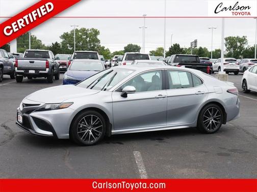 2024 Toyota Camry SE