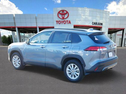 2024 Toyota Corolla Cross LE