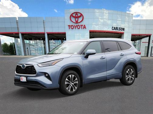2022 Toyota Highlander Hybrid XLE