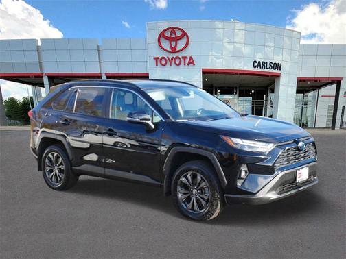 2022 Toyota RAV4 Hybrid XLE Premium