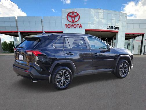 2022 Toyota RAV4 Hybrid XLE Premium