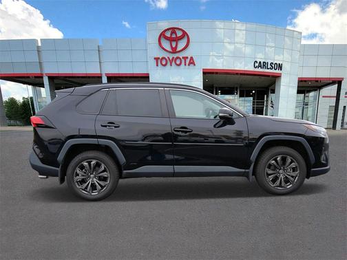 2022 Toyota RAV4 Hybrid XLE Premium