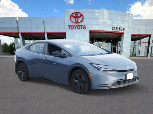 2025 Toyota Prius LE