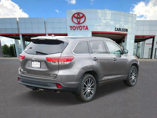 2018 Toyota Highlander SE