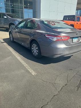 2018 Toyota Camry Hybrid LE