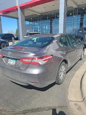 2018 Toyota Camry Hybrid LE