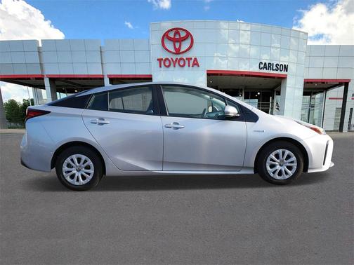 2020 Toyota Prius LE
