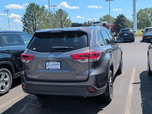 Predawn Gray Mica 2019 Toyota Highlander XLE