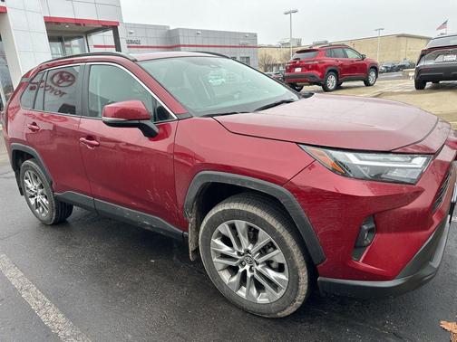 2024 Toyota RAV4 XLE Premium