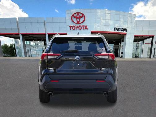 2020 Toyota RAV4 Hybrid XLE