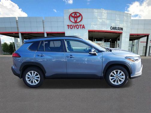 2025 Toyota Corolla Cross LE