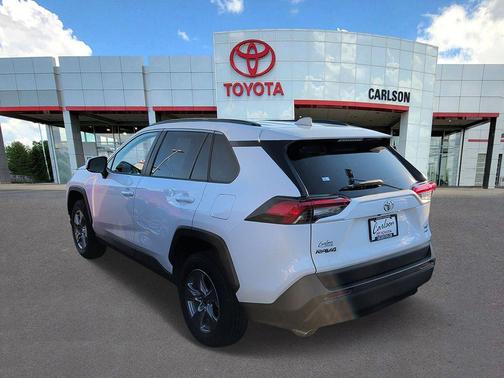 Ice 2025 Toyota RAV4 XLE