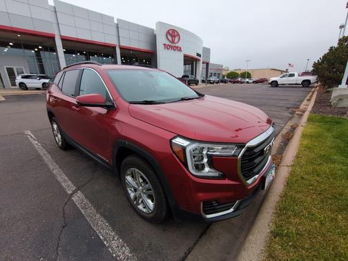 Cayenne Red Tintcoat 2022 GMC Terrain SLE