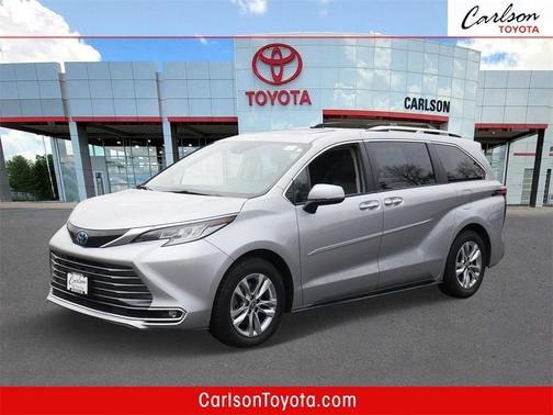 2022 Toyota Sienna Limited