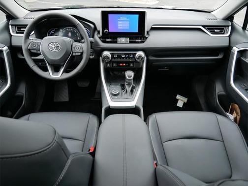 2025 Toyota RAV4 Hybrid XLE Premium