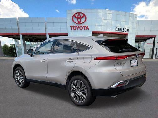 Titanium Glow 2022 Toyota Venza Limited