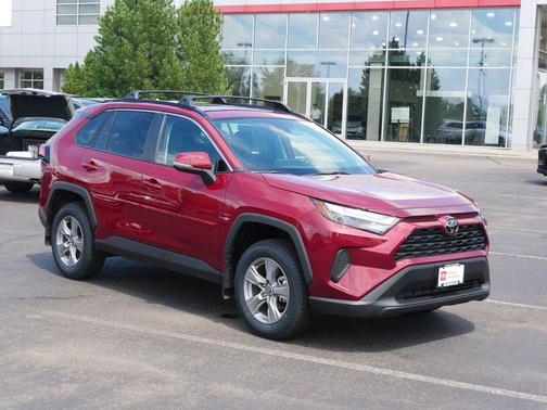 Pearl 2025 Toyota RAV4 XLE