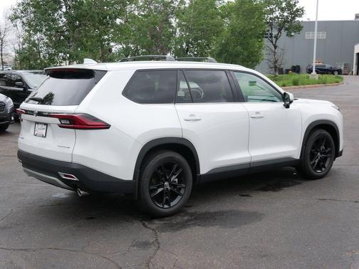 Pearl 2025 Toyota Grand Highlander Hybrid Limited MAX