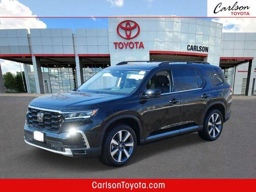 2025 Honda Pilot Touring 8-Passenger