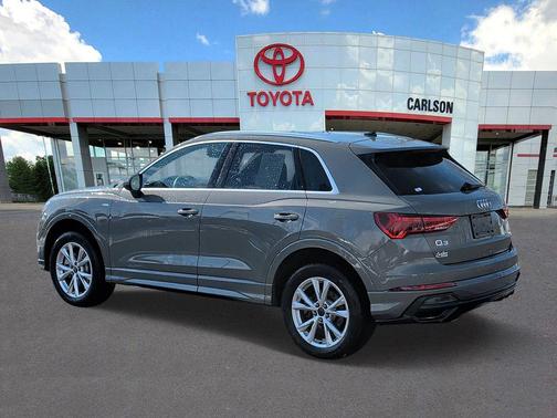 2025 Audi Q3 Premium 45 TFSI S line quattro Tiptronic