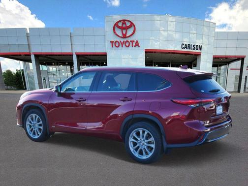 2022 Toyota Highlander Hybrid Limited