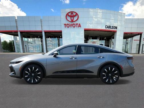 2025 Toyota Crown Platinum