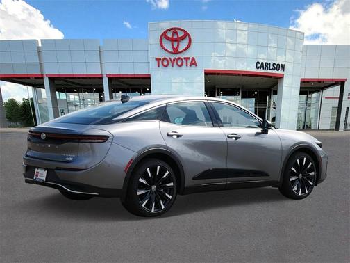 2025 Toyota Crown Platinum