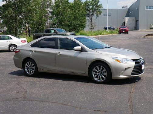 2017 Toyota Camry XLE
